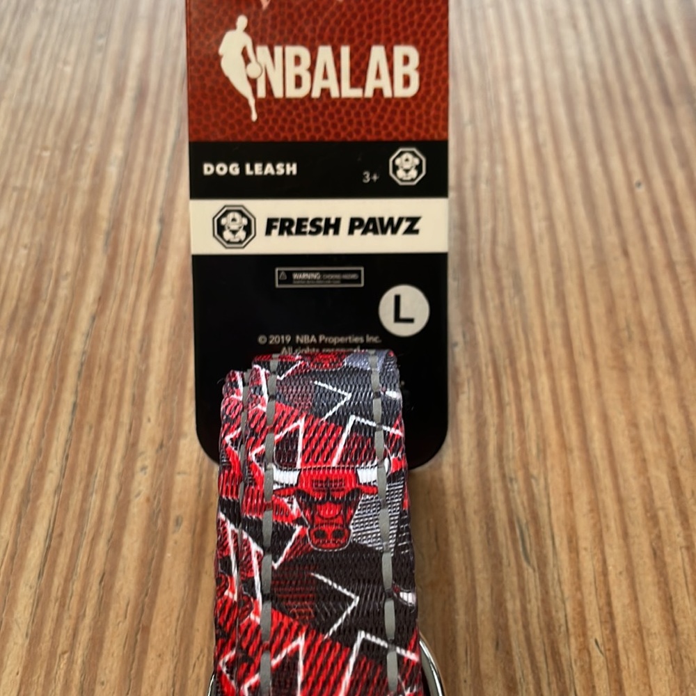 NBA Lab Dog Leash Chicago Bulls Design Large NWT